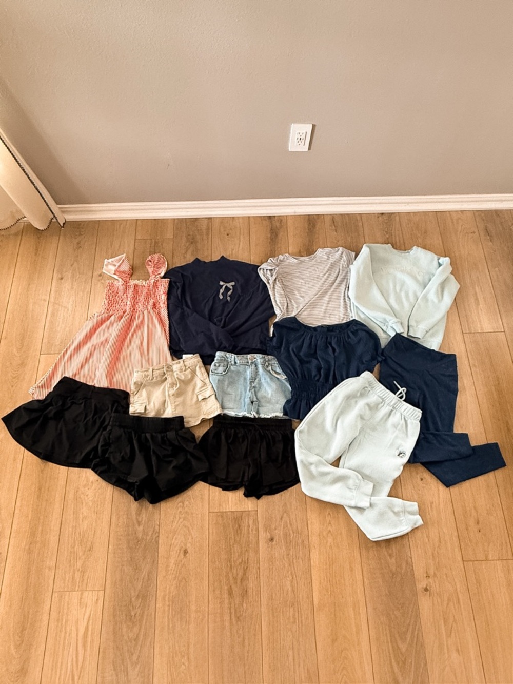 GIRLS TWEEN PRETTY AND PREPPY SPRING SUMMER OUTFIT BUNDLE SIZE LARGE